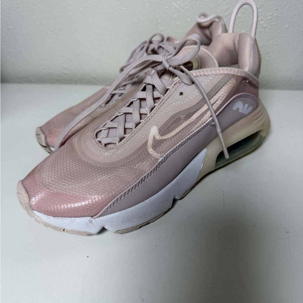 Women’s Nike Air Max 290 SIZE 6.5